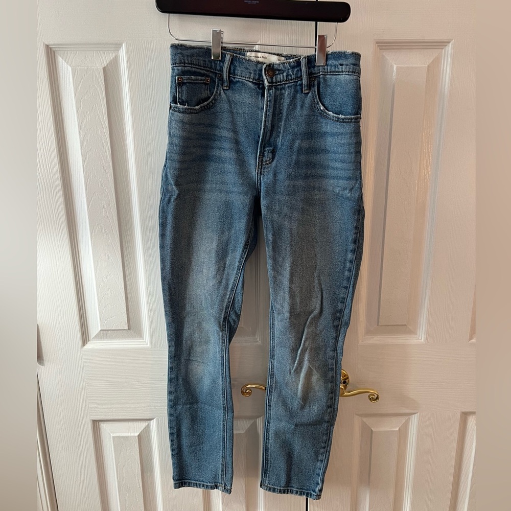 Abercrombie & Fitch ‘skinny’ jeans